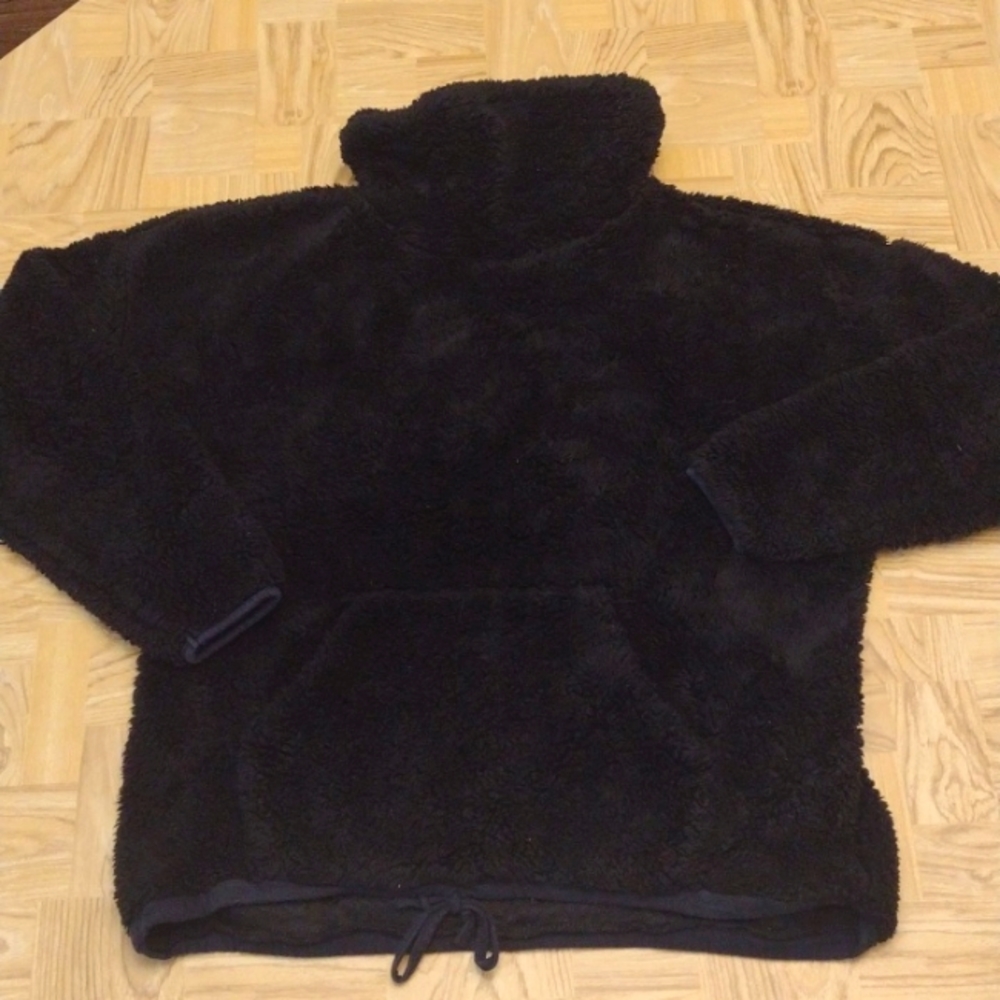 Carve Designs Rowayton fuzzy black Cowl Neck Sweatshirt size medium